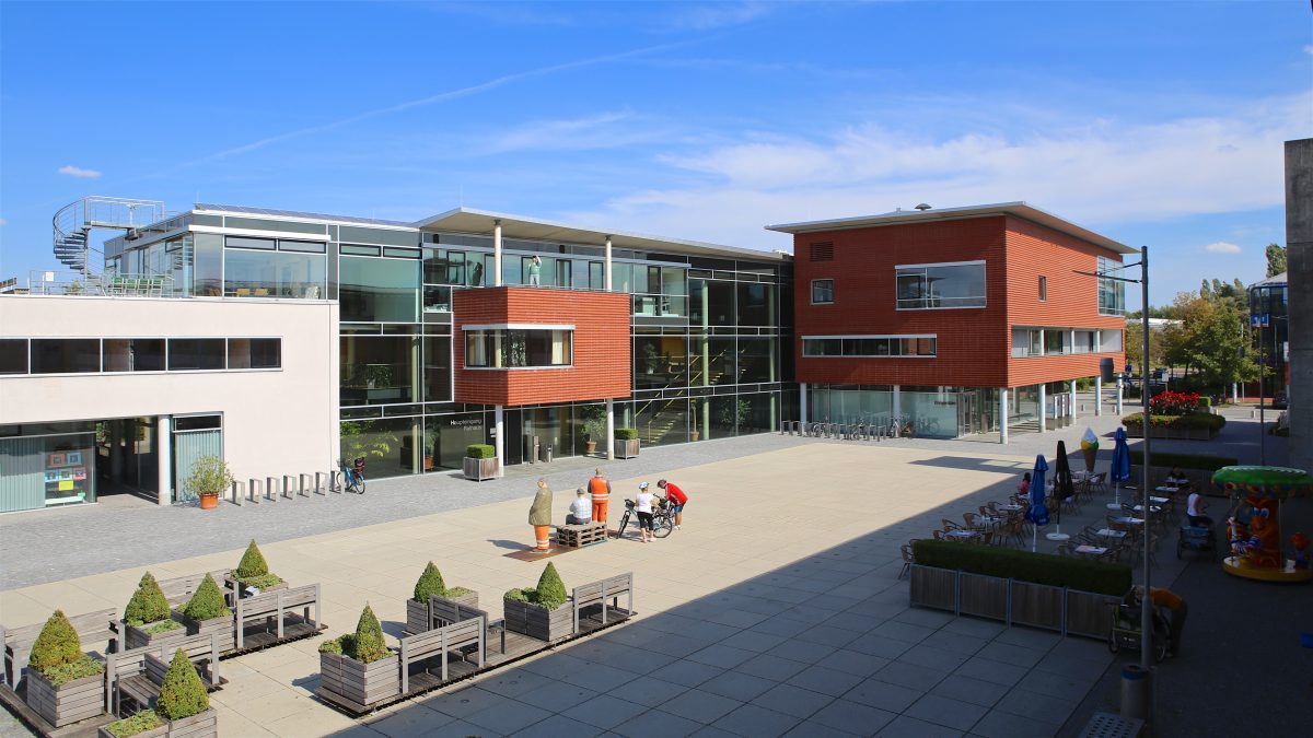 MK-Hallbergmoos-Rathausplatz